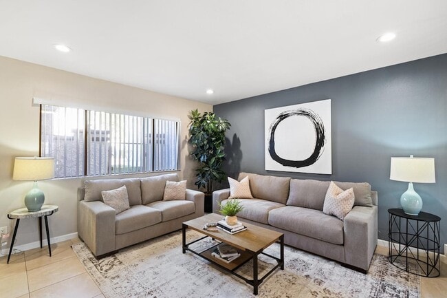 Building Photo - 7339 E Northland Dr