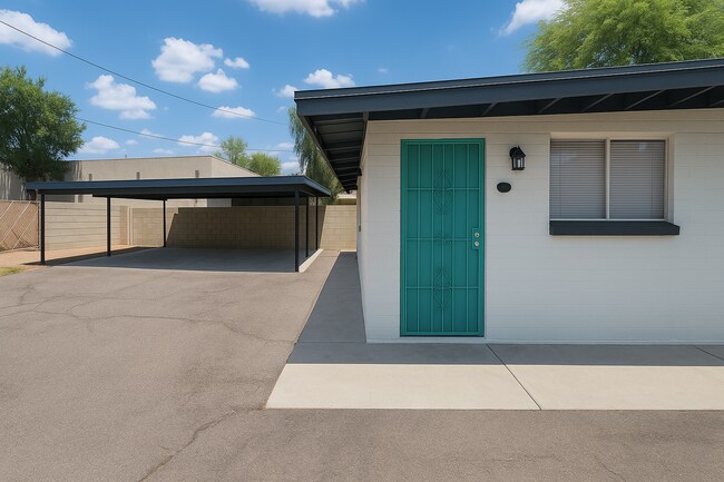 Building Photo - 604 S Bellview