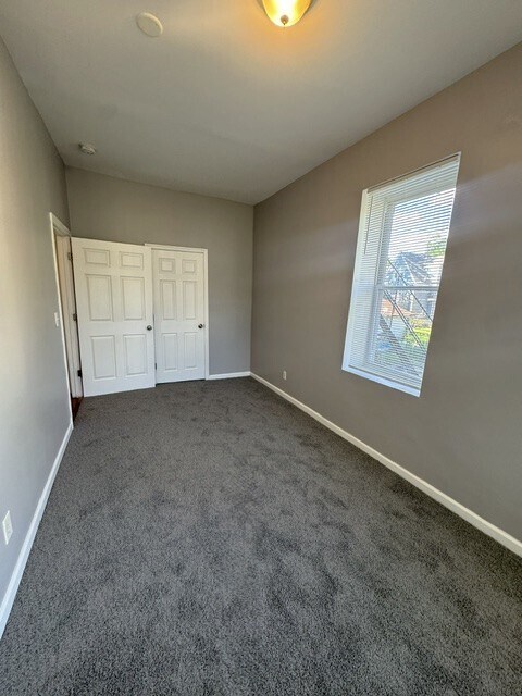 Building Photo - 2101 Chelsea Terrace