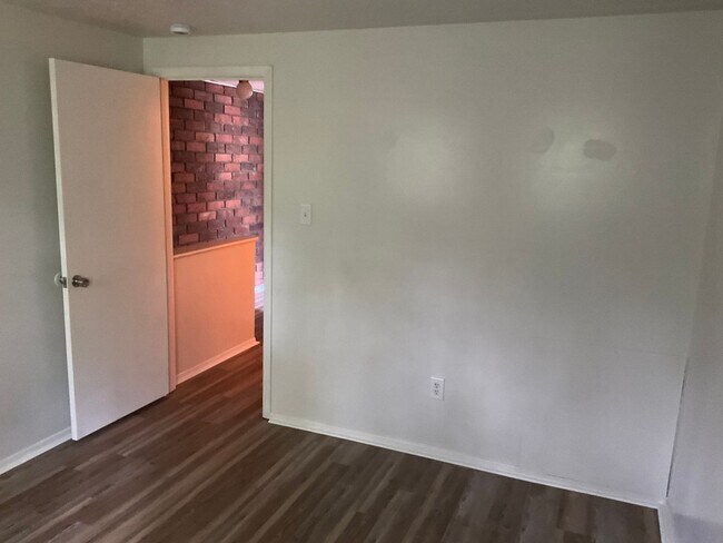 Building Photo - 3 Bed 2 Bath- Cannonsburg PA