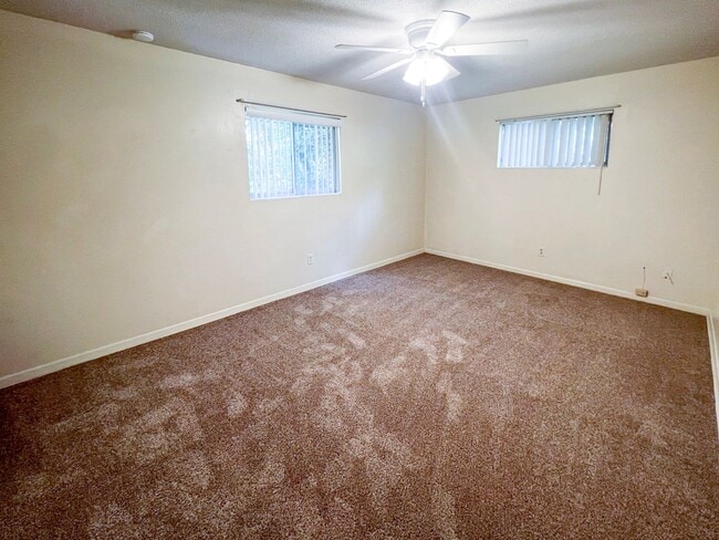 Building Photo - Pet Friendly 4BR/3BA Bedroom House - Available Mid-June!