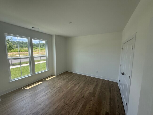 Building Photo - 15330 Oasis Sun Aly