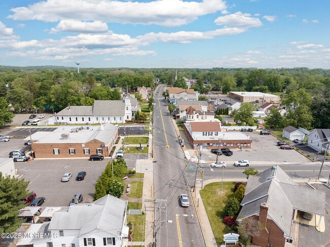 Building Photo - 146 Millhurst Rd