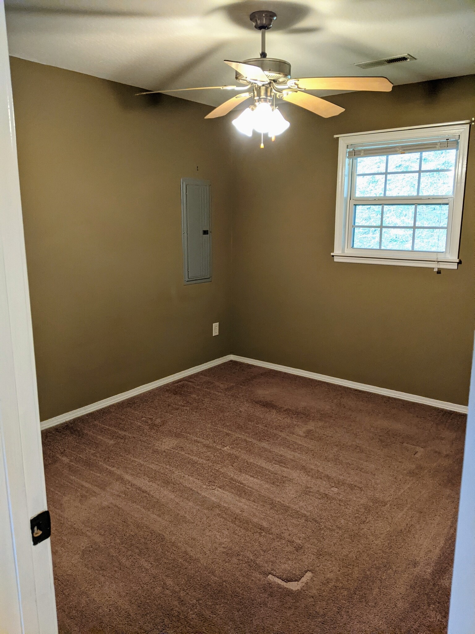 Building Photo - 458 Austin St