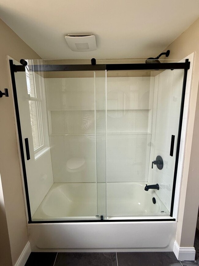 Building Photo - Newly Renovated, All Brand New, Huge 4 bedroom! Incline District