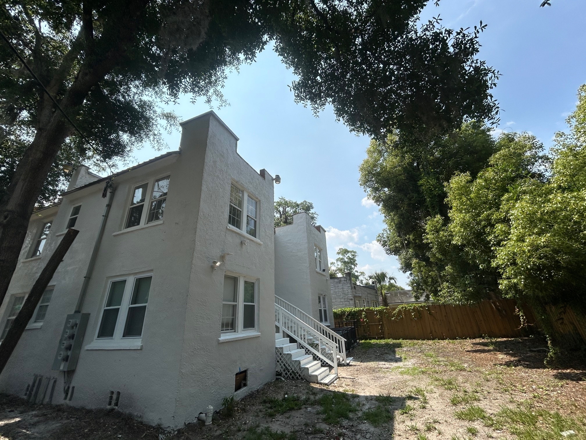 Building Photo - 3524 Boulevard St