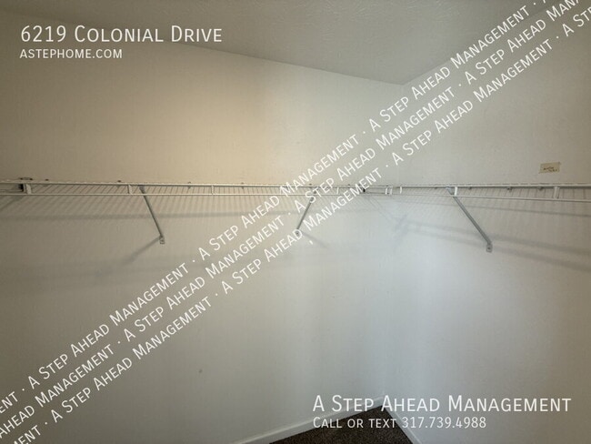 Building Photo - 6219 Colonial Dr