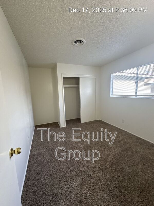 Building Photo - 801 S Conyer St