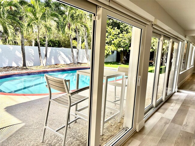 Building Photo - 19340 NE 18th Ct