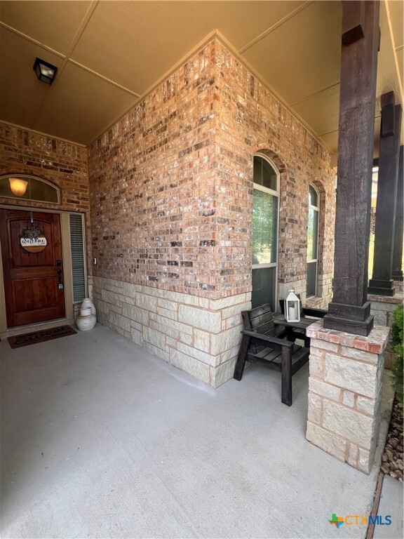 Building Photo - 5618 Fenton Ln