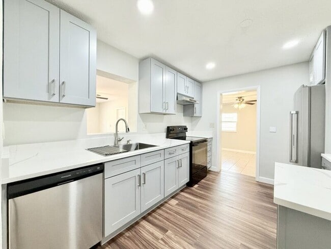 Building Photo - 1221 Jewel Ave