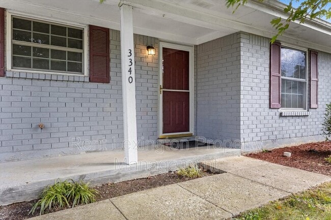 Building Photo - 3340 Featherston Dr