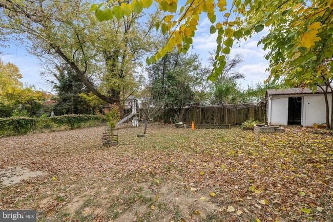 Building Photo - 7213 Tyler Ave