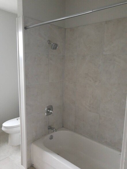 Building Photo - 428 N Zane Hwy