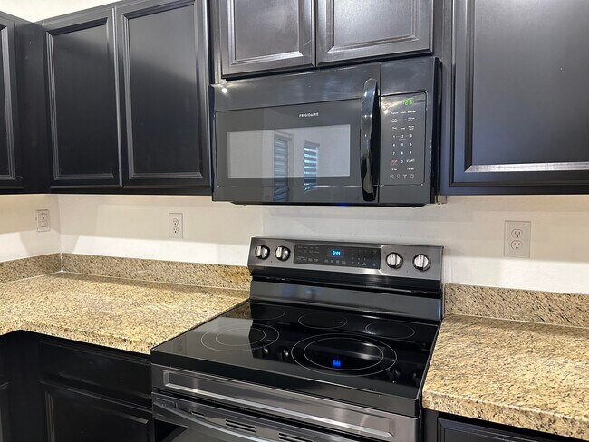 Building Photo - 11608 SW 246 Terrace