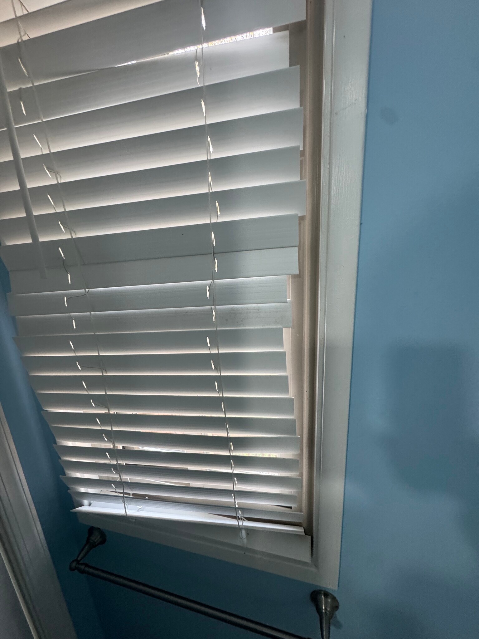 Blinds in master bedroom - 19621 Sparr Spring Rd