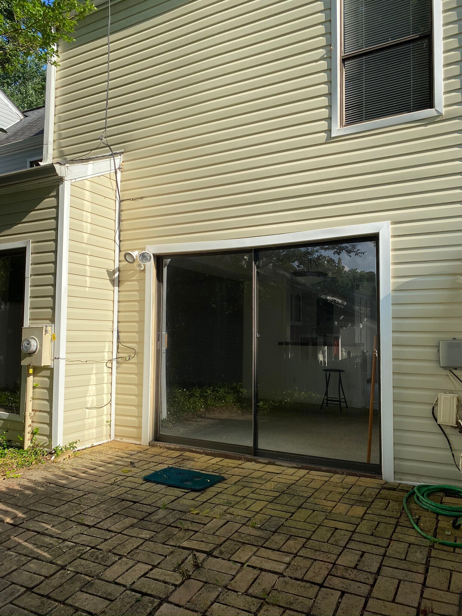 Building Photo - 1131 Roselawn Ln SE