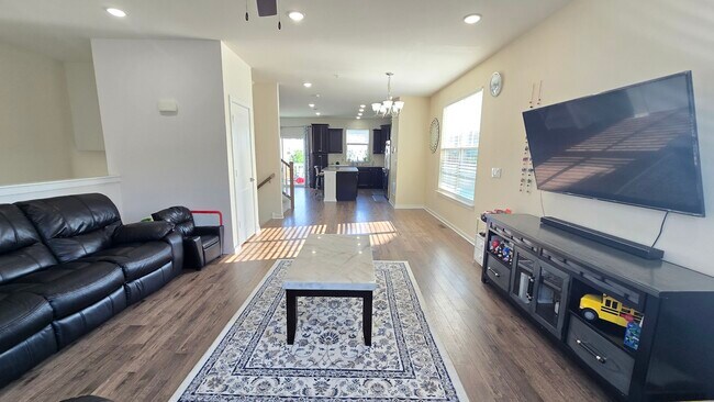 Building Photo - 1819 Boulder Dr