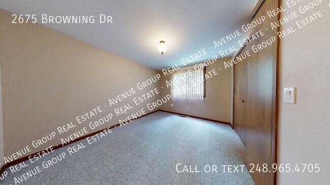Building Photo - 2675 Browning Dr