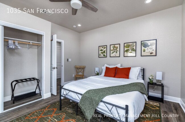 Building Photo - 1035 San Francisco