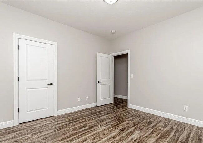 Building Photo - New Rental Available Late January – Beautiful 3 Bedroom Duplex