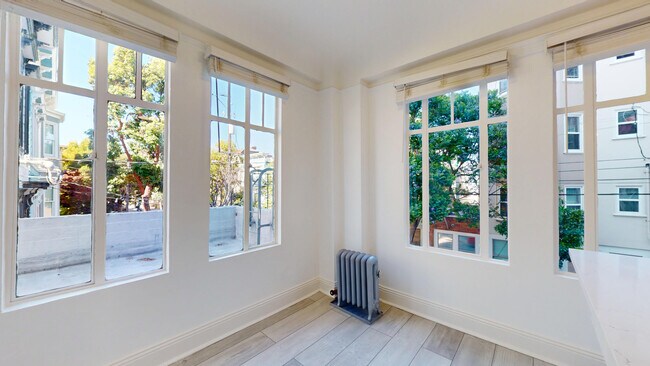 Building Photo - 3272 21st St