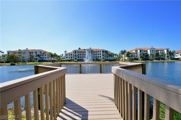 Building Photo - 20051 Sanibel View Cir