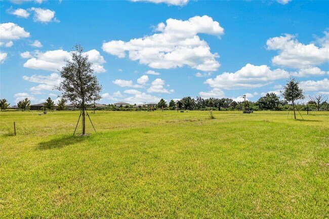 Building Photo - 10924 Rabbit Grv Trl