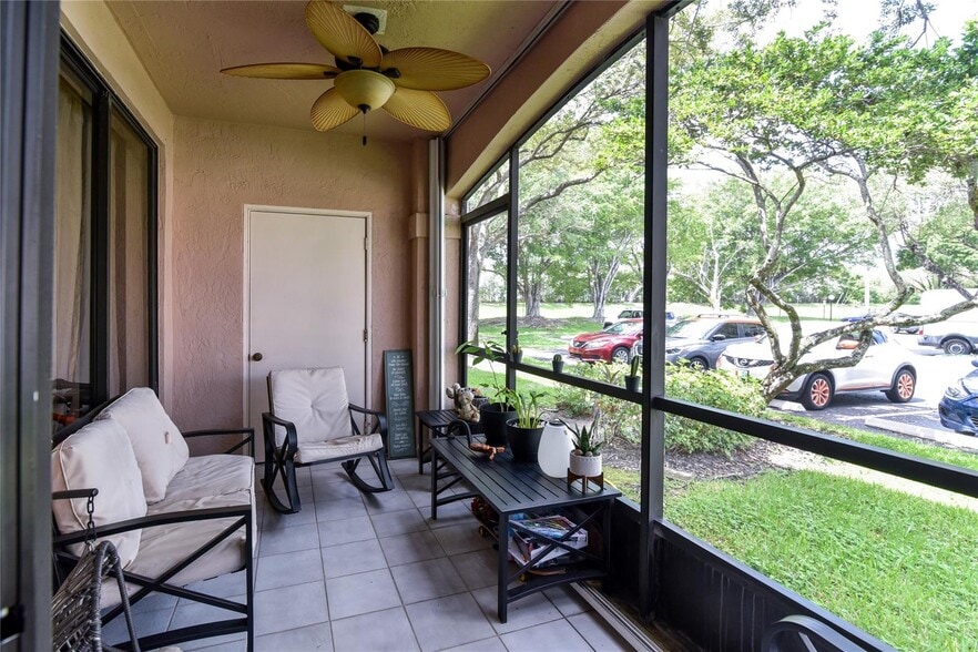 Primary Photo - 15880 SW 3rd Ct