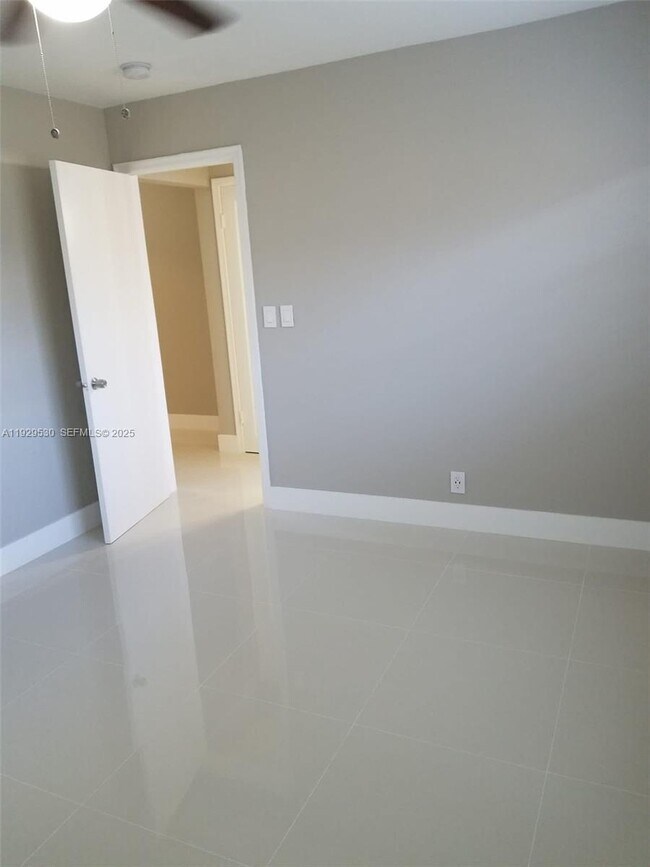 Building Photo - 1859 Wiley St