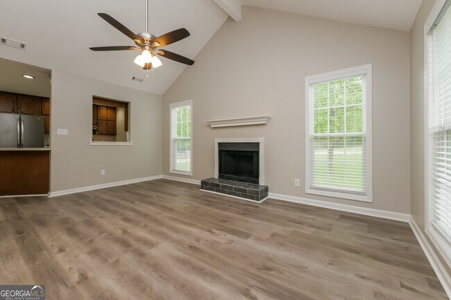 Building Photo - 505 Rosehill Dr