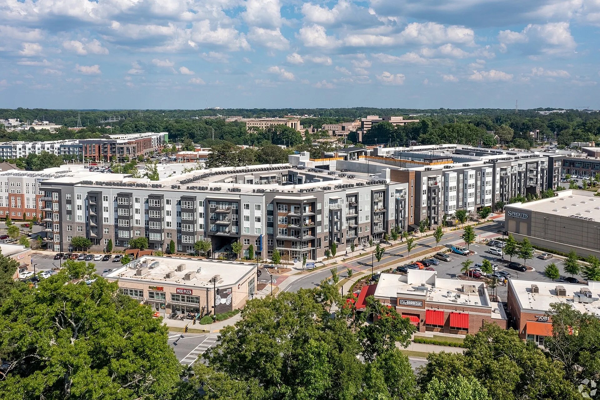 Building Photo - 2550 Blackmon Dr