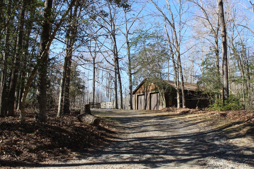 Building Photo - 9033 Rapidan Dr