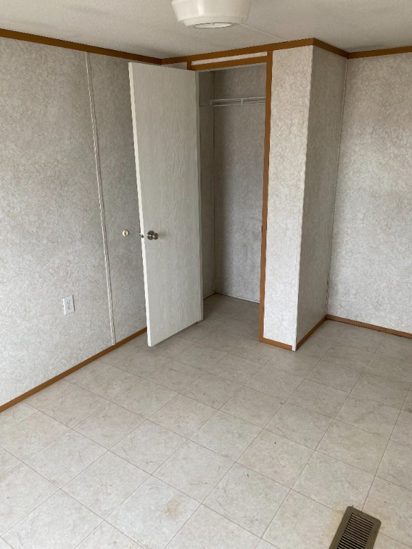 Building Photo - 7256 Opportunity Dr