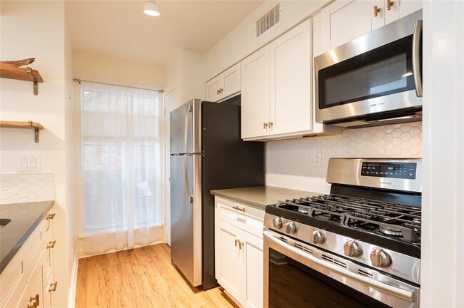 Building Photo - 7920 Rockwood Ln