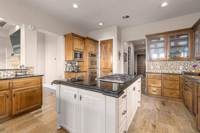 Building Photo - 9104 Atwater Cove