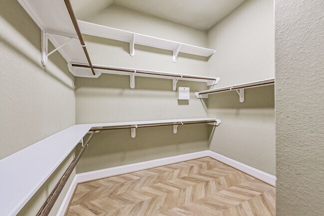 Building Photo - Offered by Precision Realty & Management, LLC!!