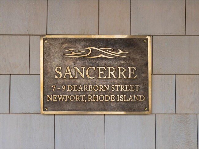 Building Photo - 9-9 Dearborn St