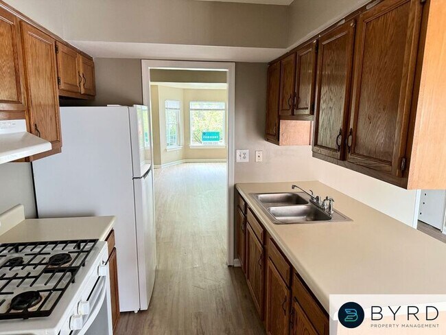 Building Photo - 508 Bethany Dr