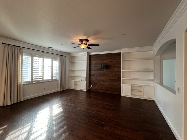 Building Photo - 4515 Ann St