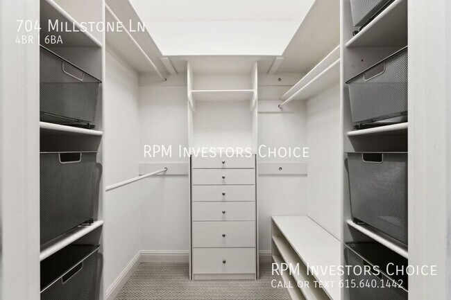 Building Photo - 704 Millstone Ln