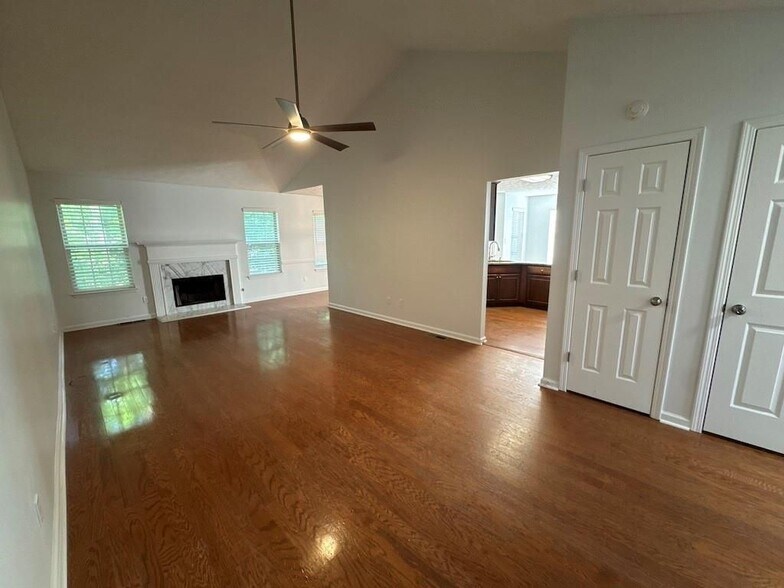 Building Photo - 1925 Heatherton Rd