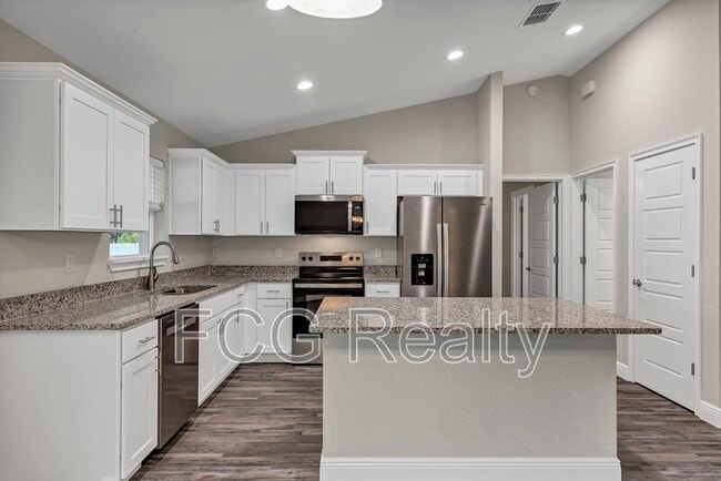 Building Photo - 4 Locust Drive Trail