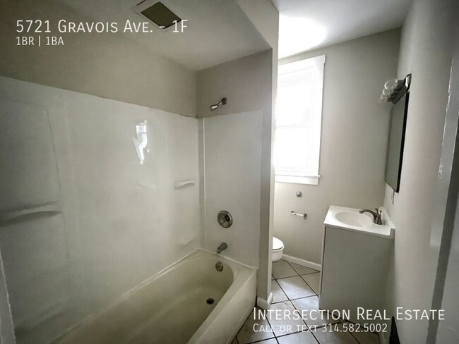 Building Photo - 5721 Gravois Ave