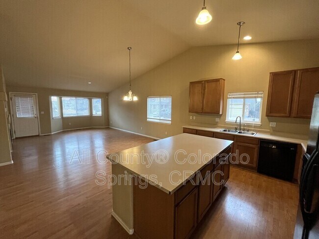 Building Photo - 7803 Guinness Way