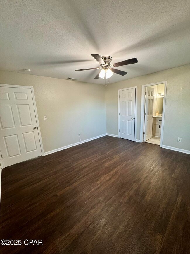 Building Photo - 1506 Pennsylvania Ave