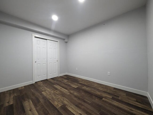 Building Photo - 413 Jefferson St