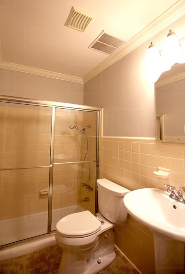 Building Photo - 3-Bedroom 3-Bath Executive Home in Mountain Brook