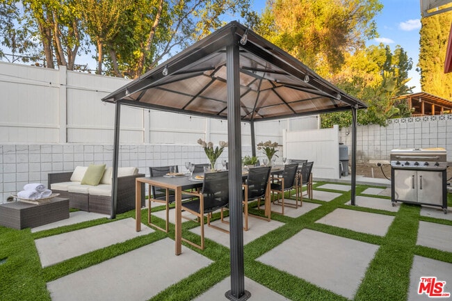 Building Photo - 22711 Margarita Dr