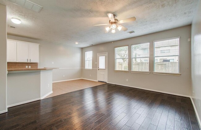 Building Photo - 25266 Boulder Bend Ln